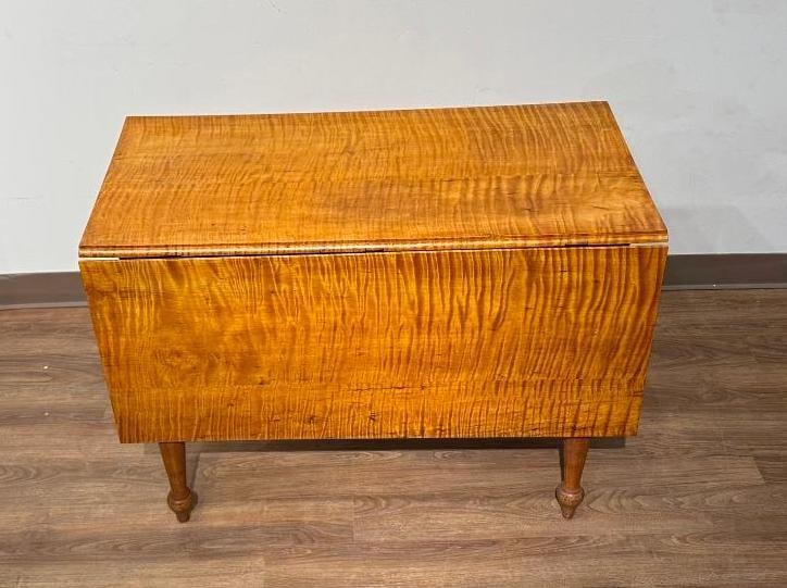 Antique Tiger Maple Drop Leaf Table - 6