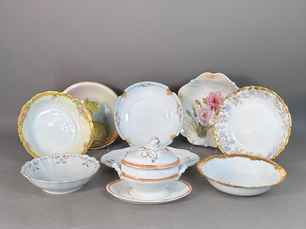 A Collection of Nine Porcelains Including Hutschenreuther and Limoges (1 of 18)