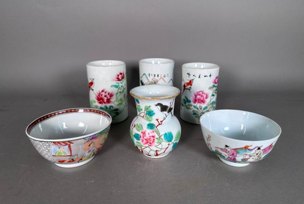 Chinese Porcelain Brush Holders and Bowls (1 of 10)