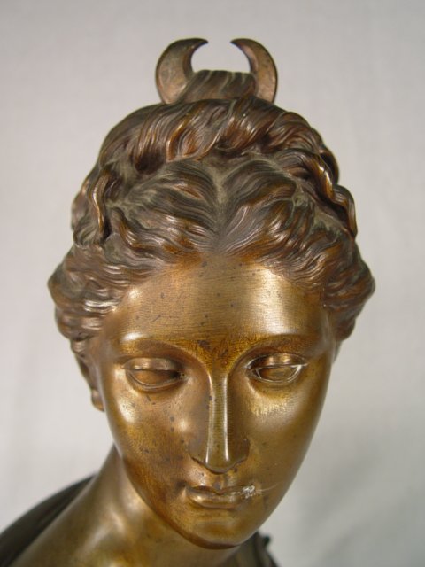 Beautiful Bronze Bust of a Woman C1800S. - 5