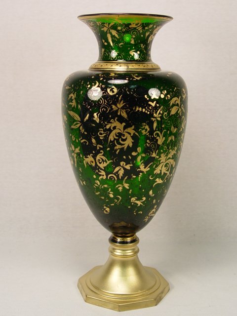 Antique Art Glass Portrait Vase. - 2