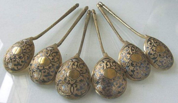 RUSSIAN SILVER- GILT AND NIELLO SET OF SIX TEA SP: ELEGANT IMPERIAL RUSSIAN SILVER- GILT AND NIELLO SET OF SIX TEA SPOONS.DECORATED WITH FOLIATE MOTIF ENGRAVINGS AND NIELLO.MARKED "IF" FOR FUTIKIN IVAN IVANOVICH ( POSTNIKOVA-LOSEVA PL # 2526,2527,SILV