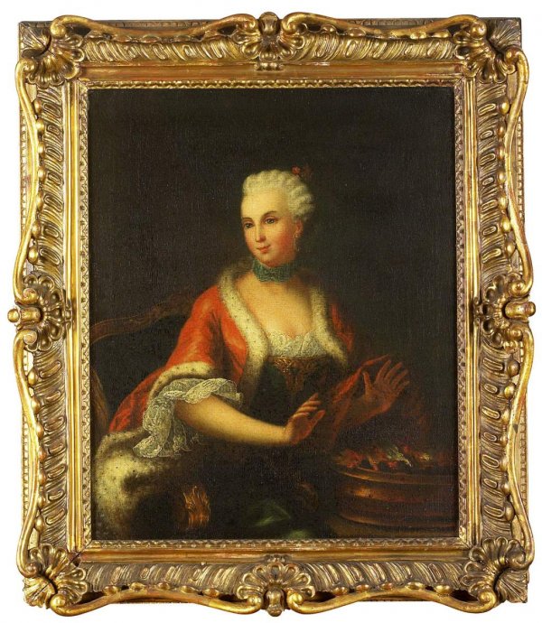 Continental School 18c. Woman portrait .: Continental School 18c. Woman portrait .Oil on canvas. Unsigned. 28 X 23.5 in., frame 36 X 31 in.