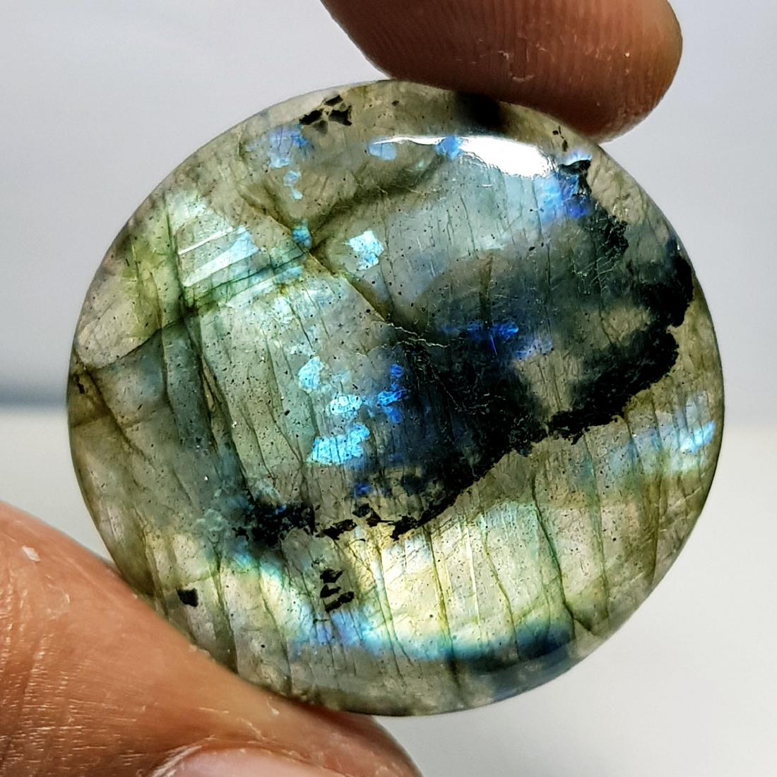 32.55 ct Natural Labradorite (1 of 6)
