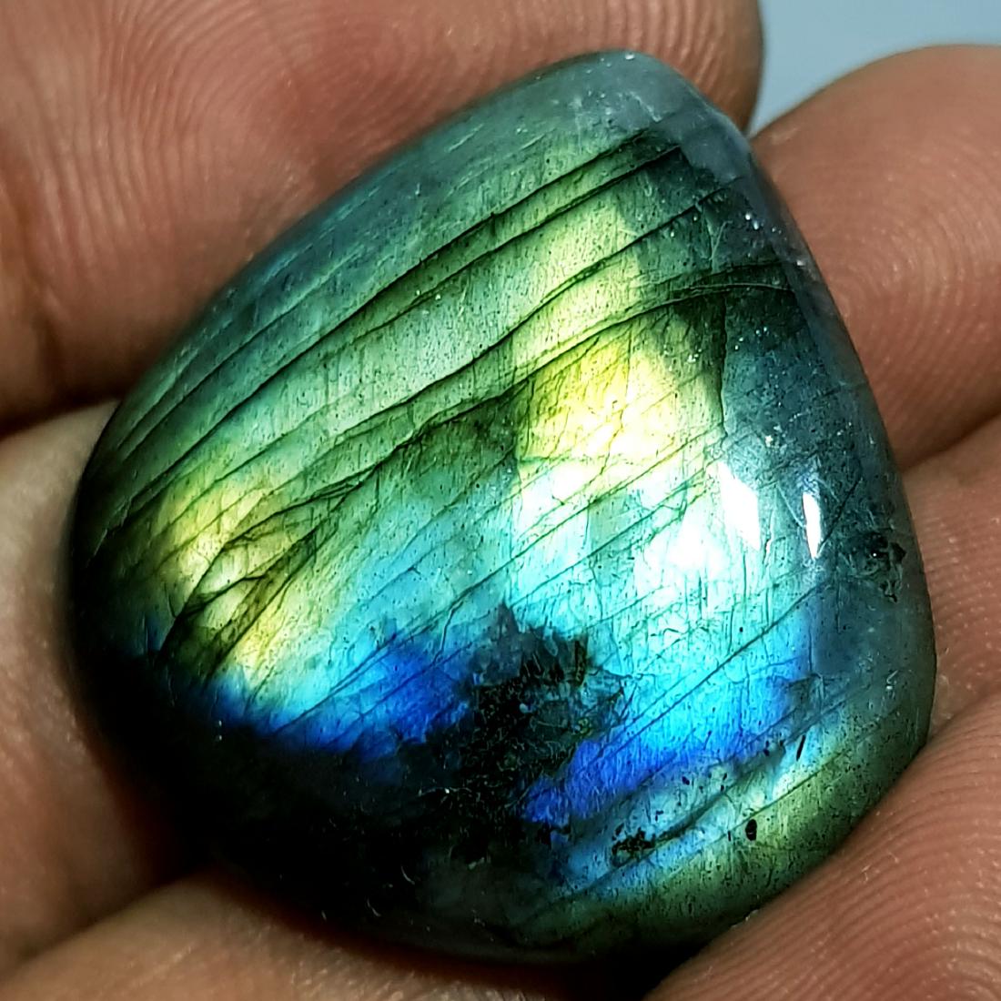 37.50 ct Natural Labradorite (1 of 7)