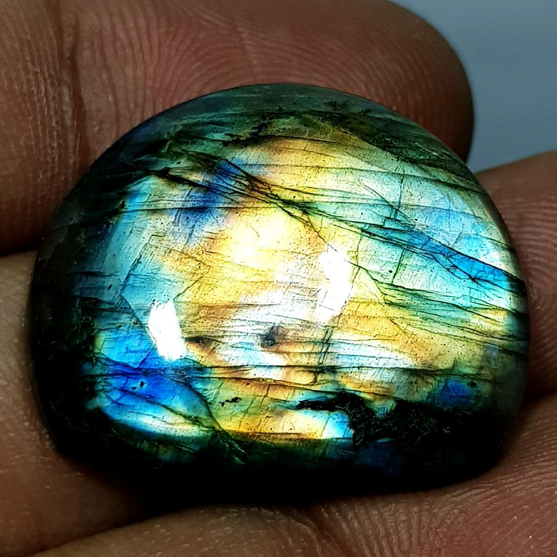 34.35 ct Natural Labradorite: Fancy-Usa