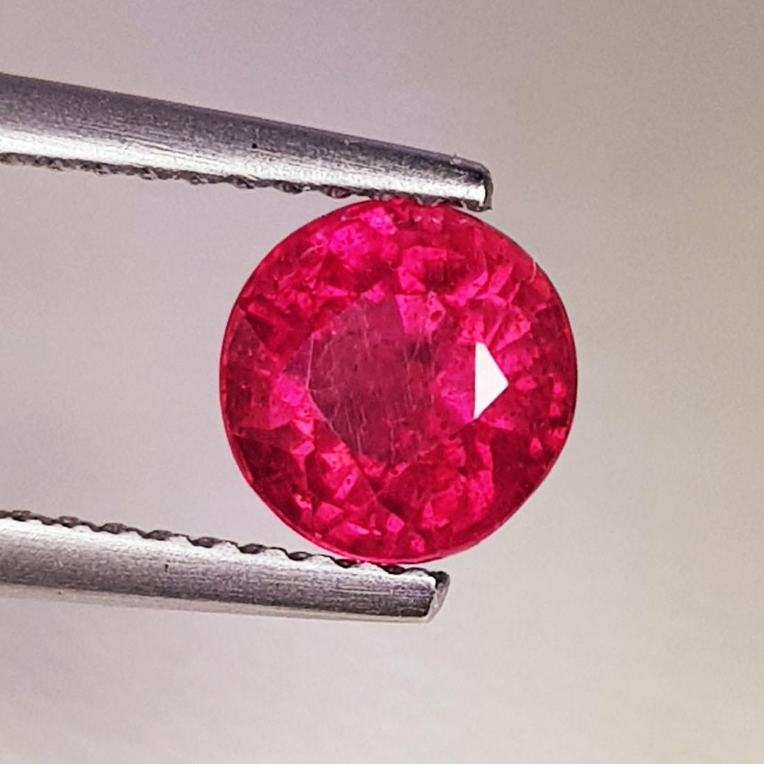 1.95 ct Natural Ruby (1 of 6)