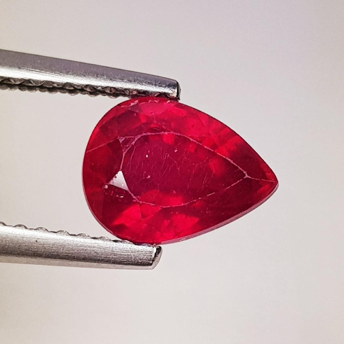 1.95 ct Natural Ruby (1 of 6)