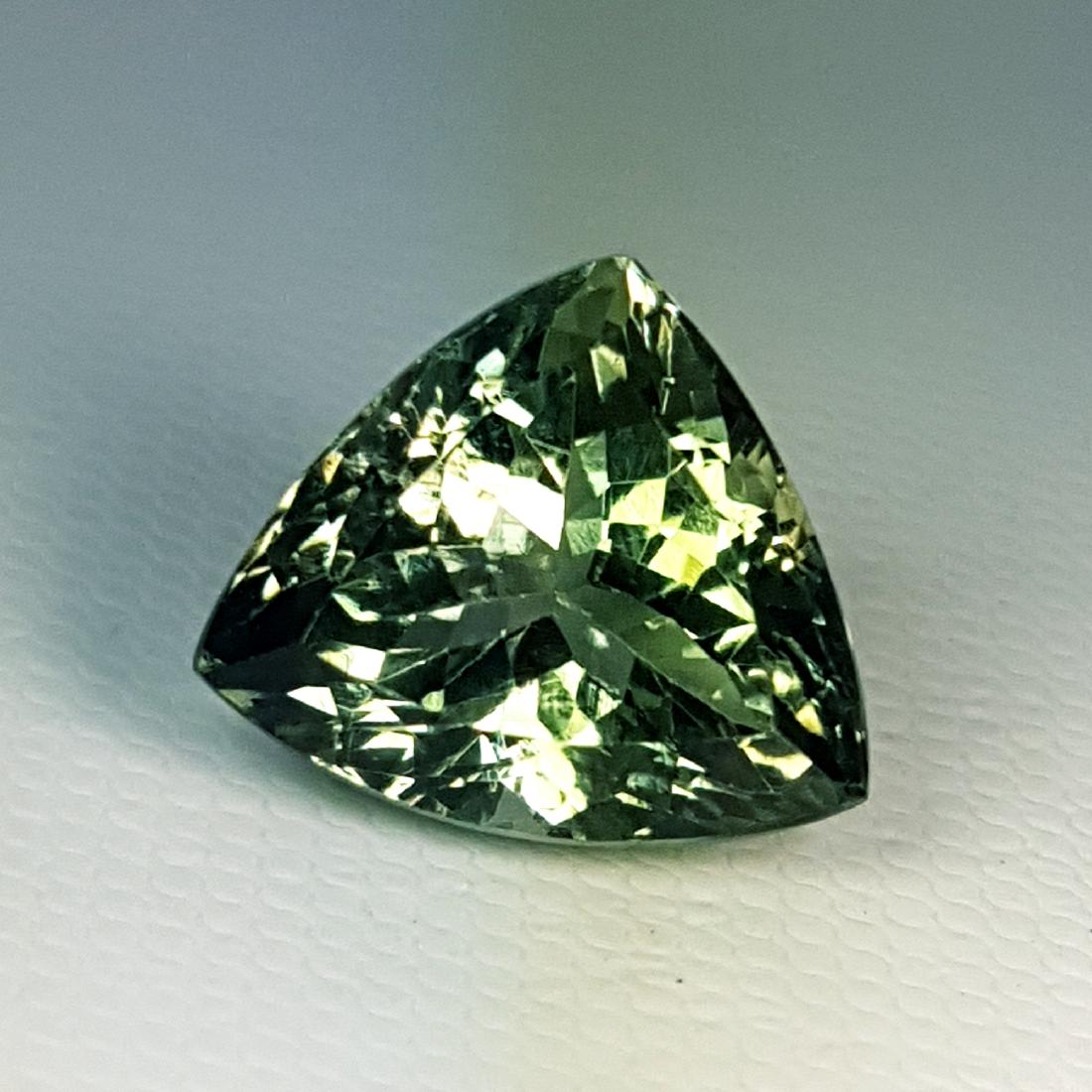 7.65 ct Natural Green Amethyst (1 of 6)