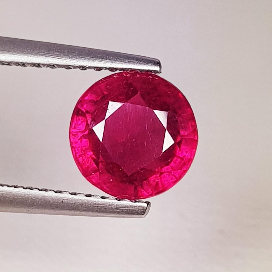 2.25 ct Natural Ruby (1 of 6)