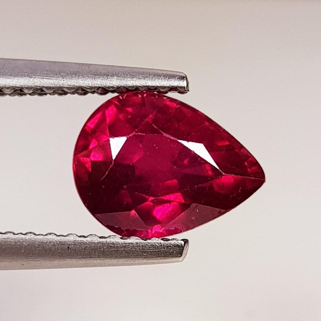 1.95 ct Natural Ruby (1 of 6)