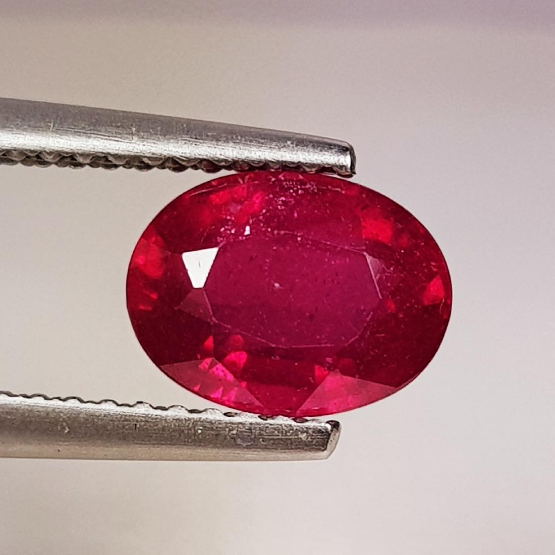 2.05 ct Natural Ruby (1 of 6)