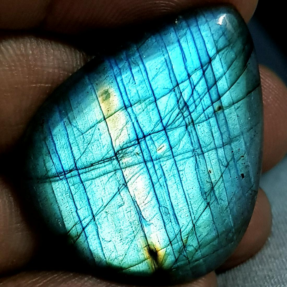 34.85 ct Natural Labradorite (1 of 6)