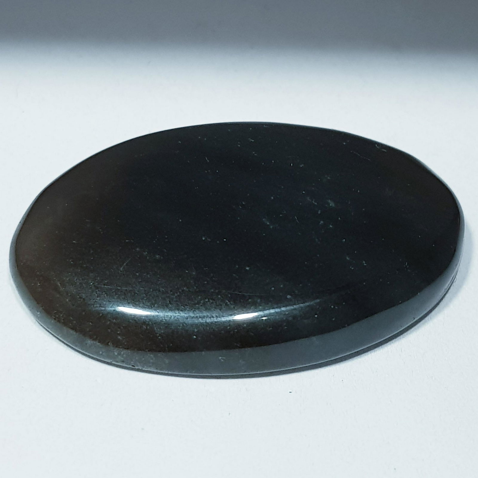 35.00 ct Natural Black Obsidian (1 of 4)