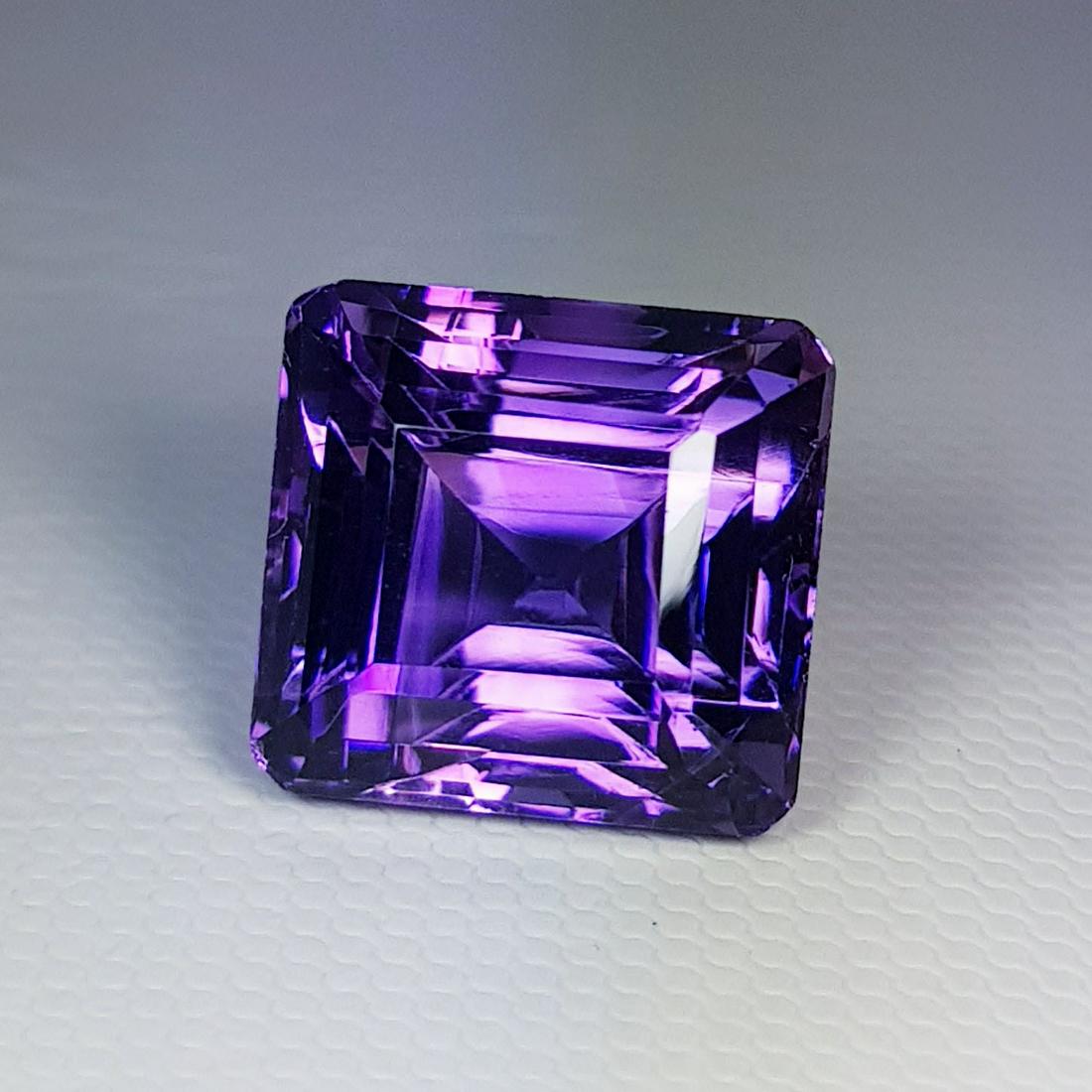 13.57 ct Natural Amethyst Emerald Cut (1 of 6)