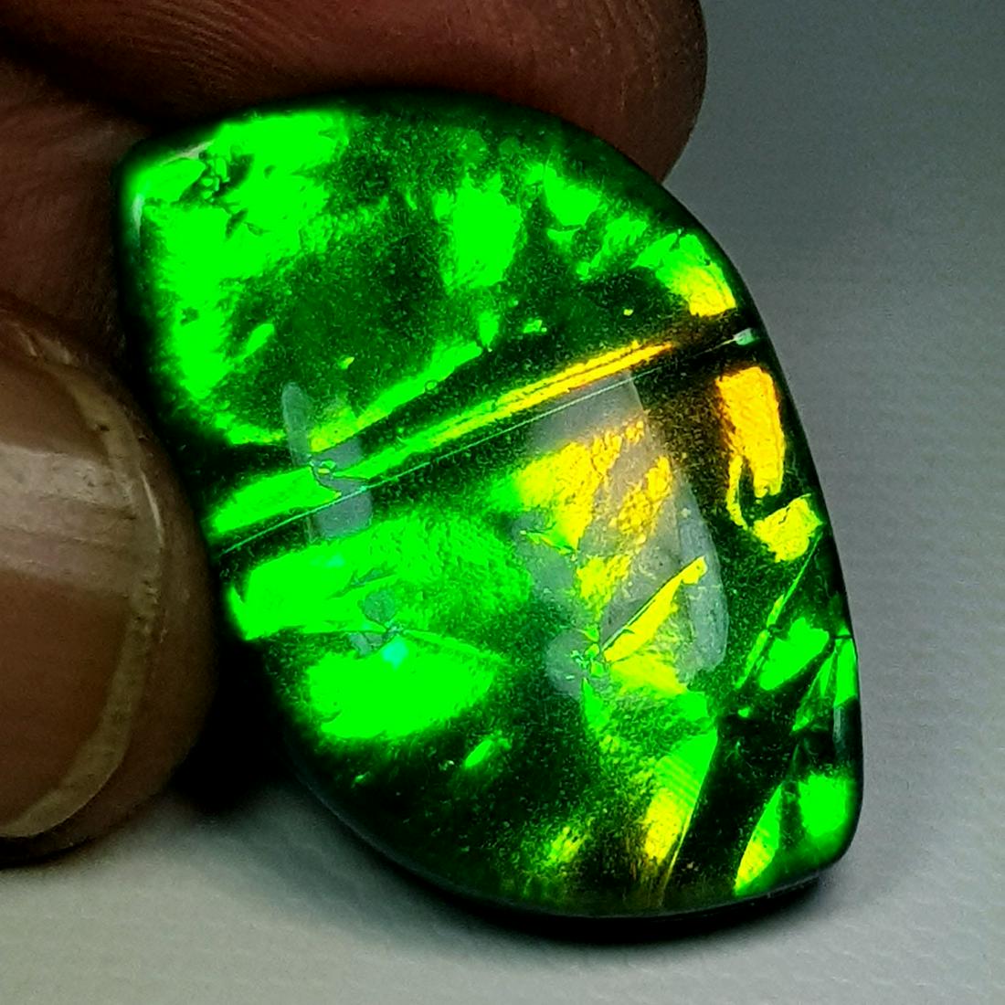 23.74 ct Australian Doublet Opal (1 of 7)