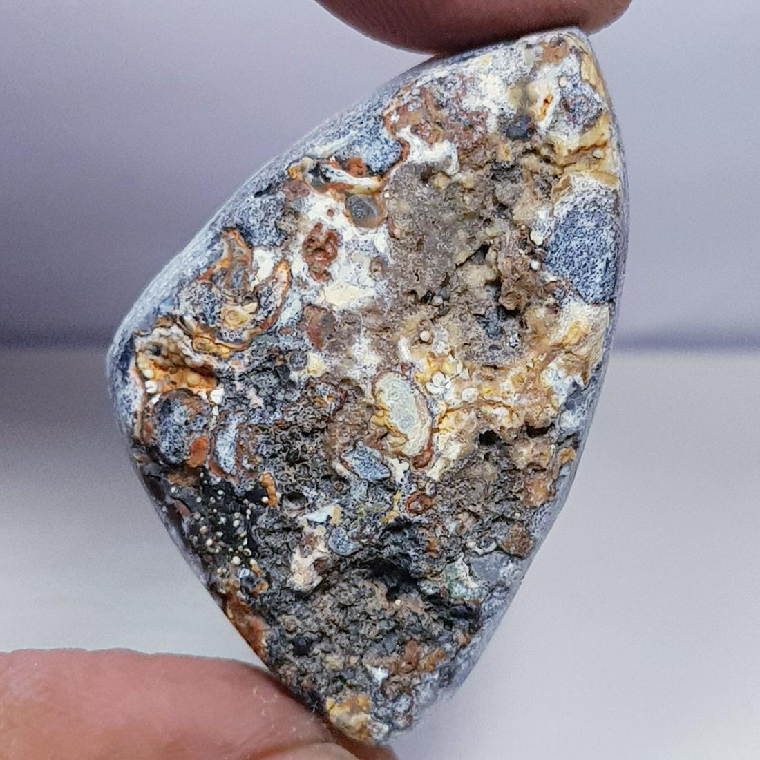 38.86 ct Natural Dezert Drucy (1 of 5)