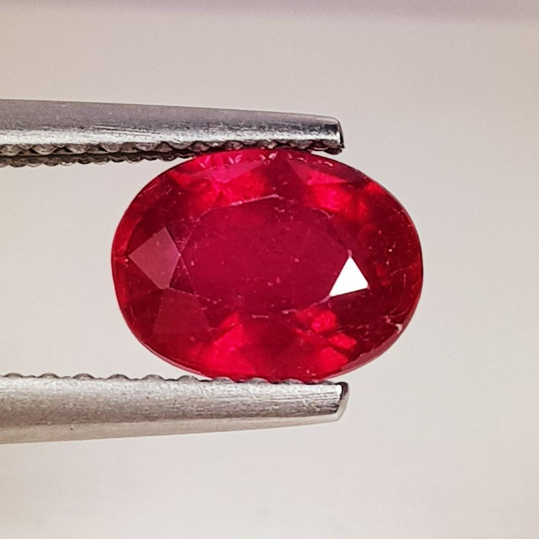 1.85 ct Natural Ruby (1 of 6)