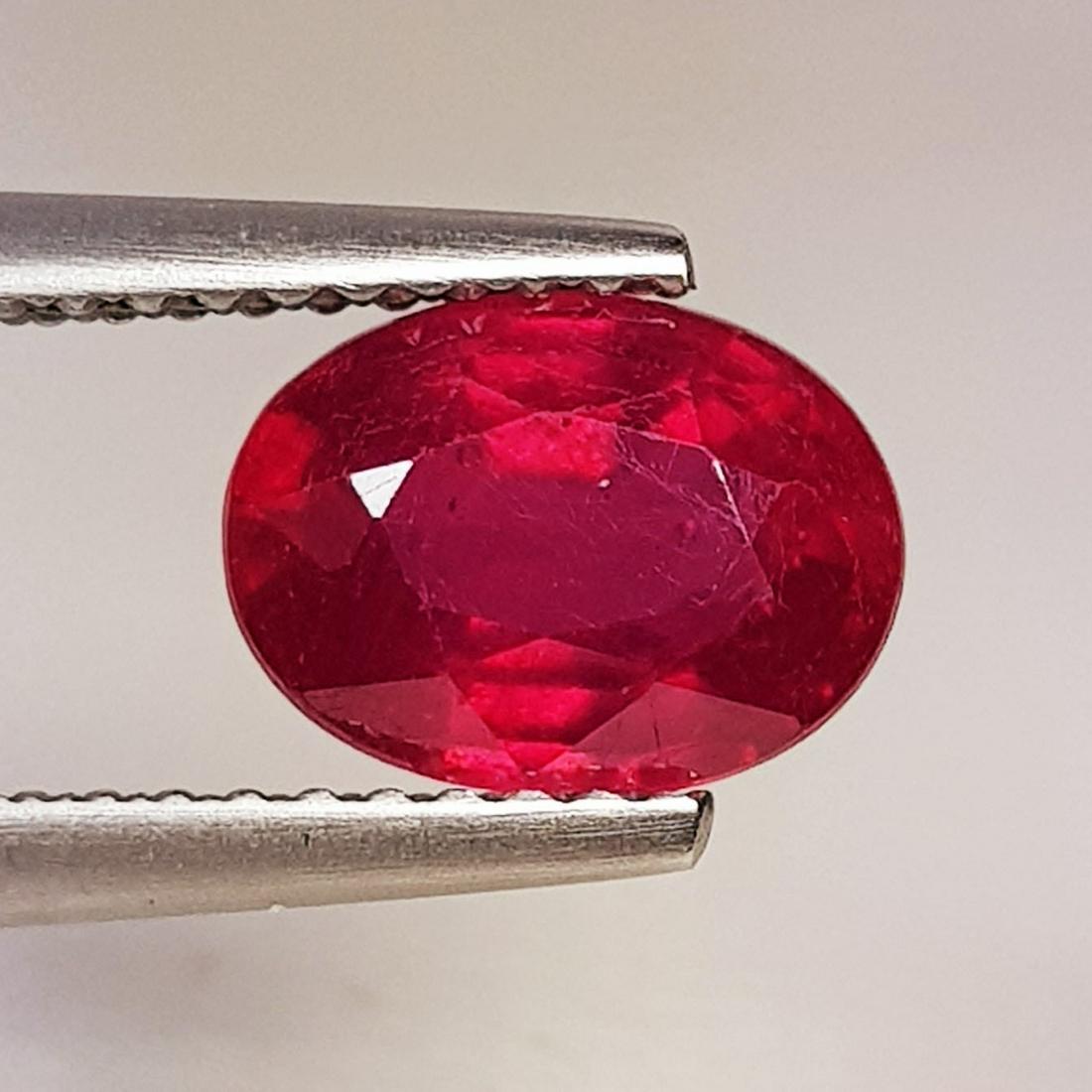 2.05 ct Natural Ruby (1 of 6)