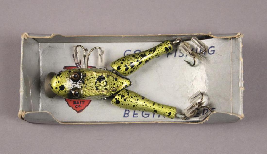 Paw Paw Wotta Frog Fishing Lure (1 of 8)