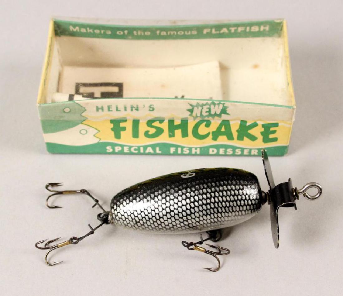 Helin Fishcake Vintage Wooden Fishing Lure: Manufactured by Helin, Detroit, Michigan. Model #11 WR. [RMP 2040]