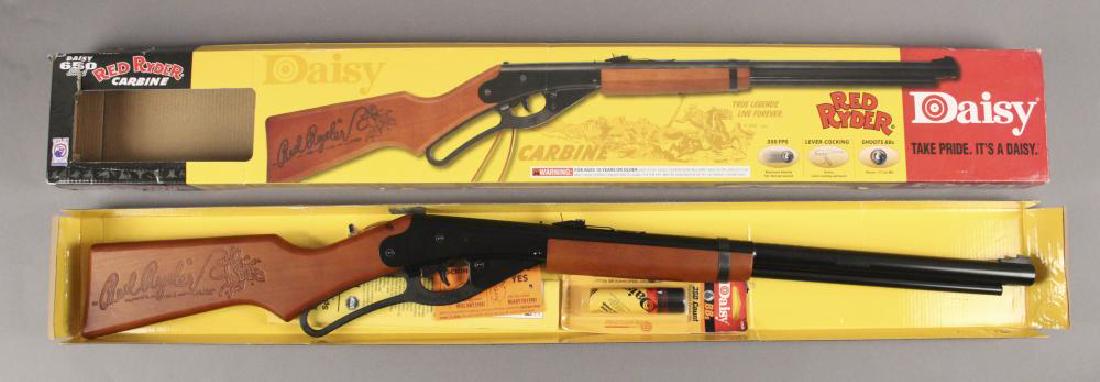 Daisy Red Ryder Carbine BB Gun: BB Gun in Box - box is slightly damaged [LA 2021]