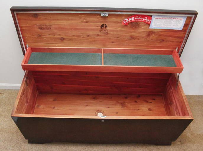 Lane Locking Hope Chest With Key