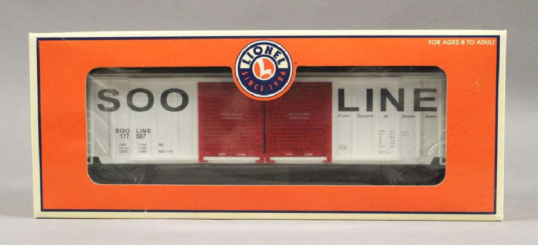 Lionel 6-17274 Soo - Line Double Door Box Car (1 of 11)