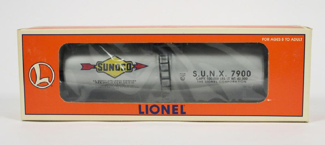Lionel 6-17910 Sunoco Uni - Body Tank Car: Die - Cast Sprung Trucks & Operating Knuckle Couplers, Metal Wheels, Axles & Ladders. In Original Box. - - - - Join our mailing list at http://bit.ly/PaceHongTrainList for upcoming auctions with Train