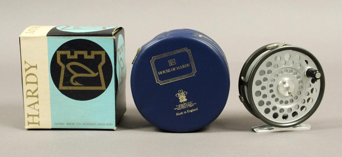 Hardy Brothers LRH Lightweight Fly Reel with Box: Reel comes with original box & papers. Made in England. [SMA 709]