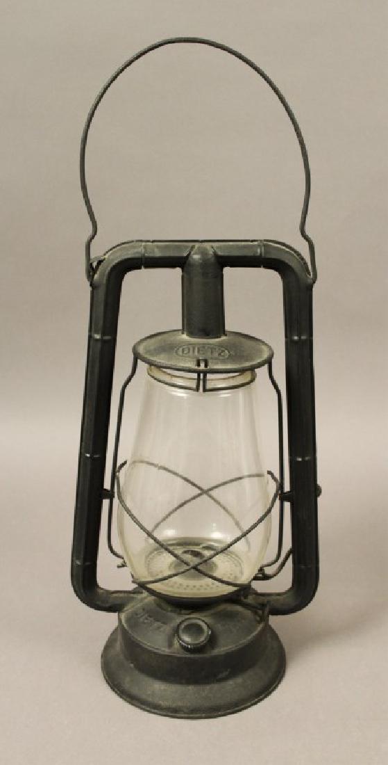 Dietz Monarch Railroad Lantern (1 of 8)