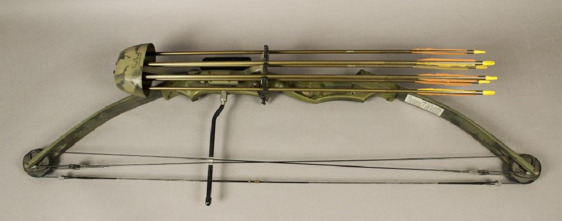 Fred Bear Whitetail II Compound Bow with Arrows: [ILY 237]