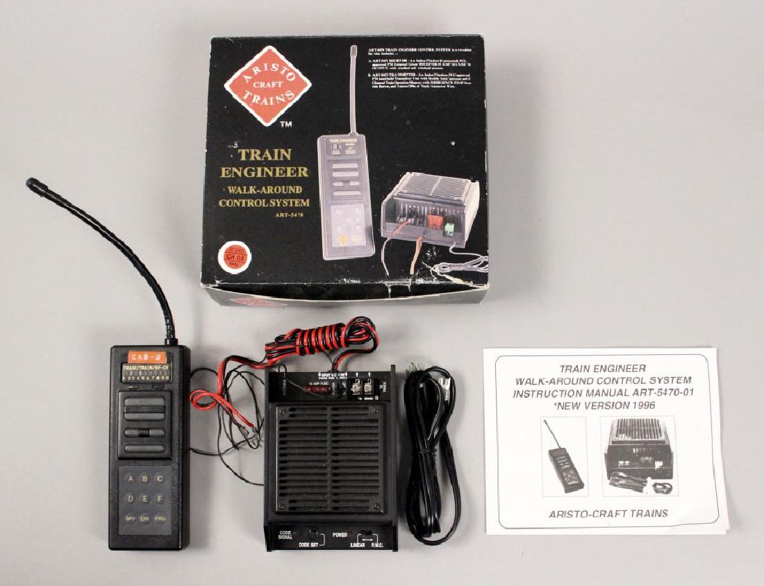 Aristo - Craft Train Engineer Control System: Aristo - Craft Train Engineer Walk Around Control System. Art 5470-01 New Version 1996. [HEI 1019]