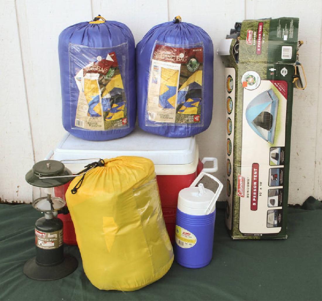 Camping Gear - Tent - 3 Sleeping Bags - Cooler: Everything you need for a camping trip. Tent, sleeping bags, cooler, drink cooler and lantern. [COP 200]