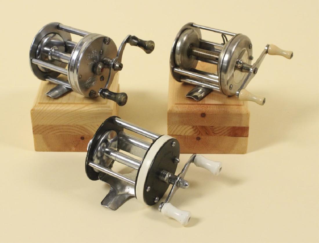 3 Vintage Fishing Reels - Southbend - Premiere: Southbend Castoreel #3, Southbend #55 Oreno Model C Bakelite & Premiere #400 reels. [JHI 1108]