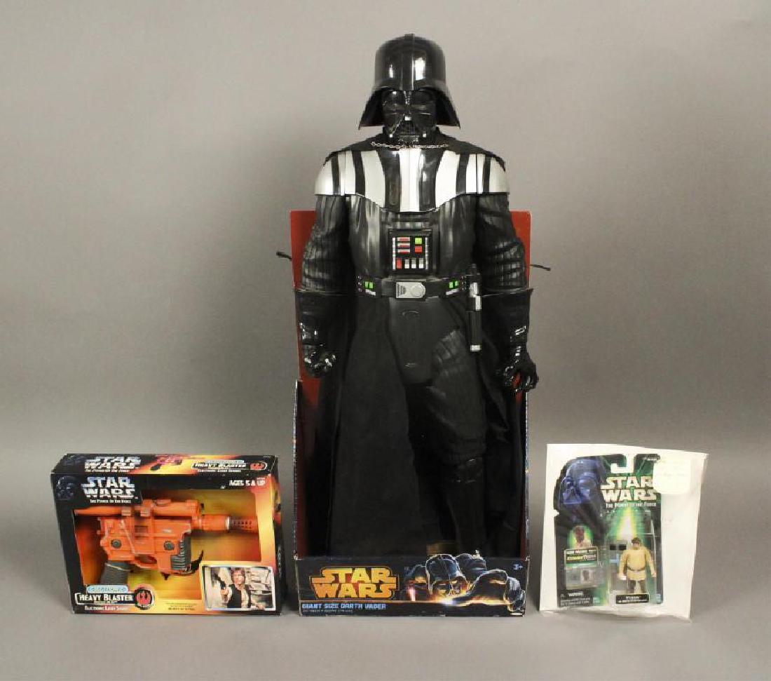 Assorted Star Wars Collection: Collection includes 31" Giant size Darth Vader, heavy blaster blastech DL-44 & Wuher with droid detector unit action figure - Fan Club exclusive with badge. Luke Skywalker. George Lucas. [CBU 122]