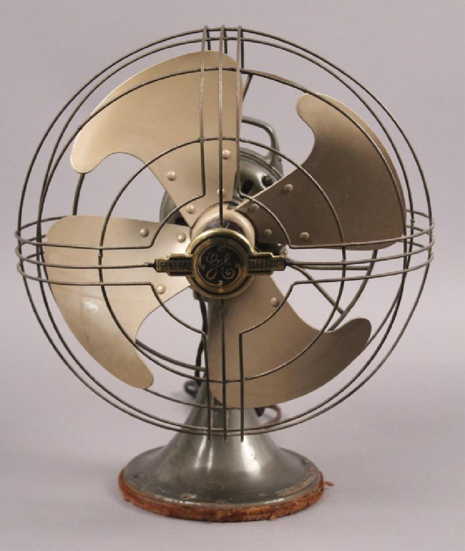 Vintage Metal General Electric Fan (1 of 7)