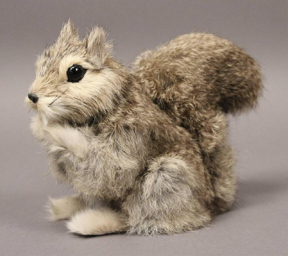 Squirrel Figure Made From Rabbit Fur: This little guy wont make you nuts. [CWH 252]