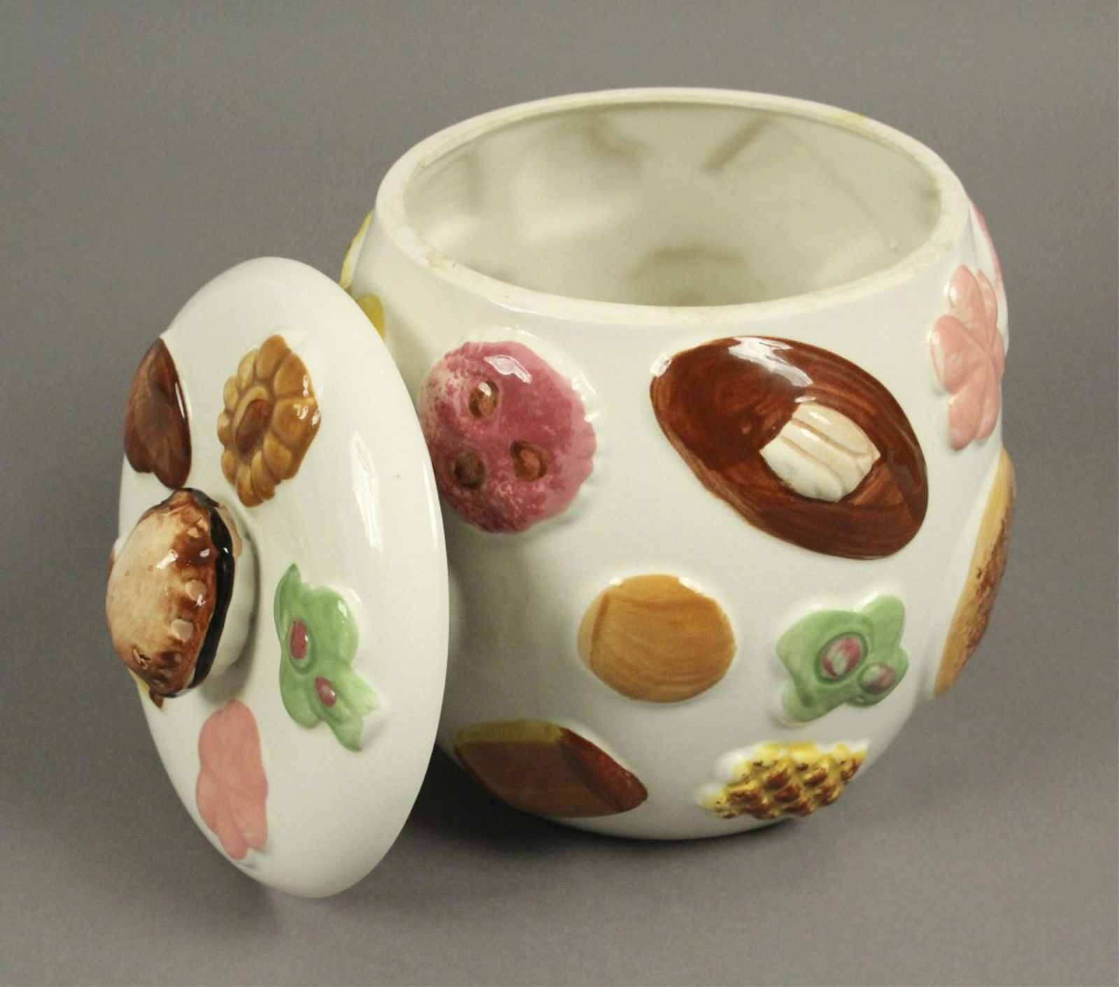 1950's Napco Cookies All Over Cookie Jar: A great place to put your Girl Scout cookies! [SCG 874]