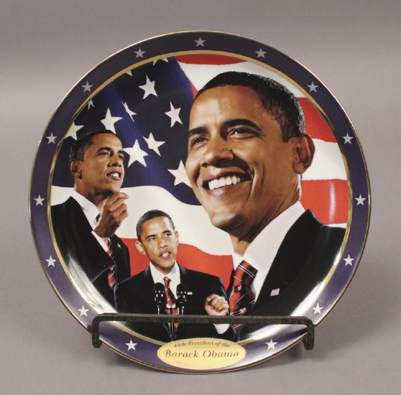 Bradford Exchange Barack Obama Collectible Plate: Premier edition of the 44th President. 8076 A. Michelle Obama. [PNE 357]