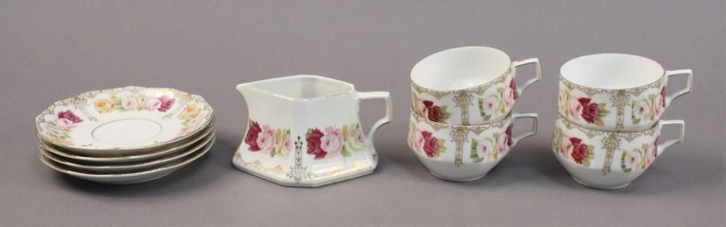 Moritz Zdekauer KcL Austrian Porcelain Dishes: Tea cups and saucers with creamer. [MAT 117]