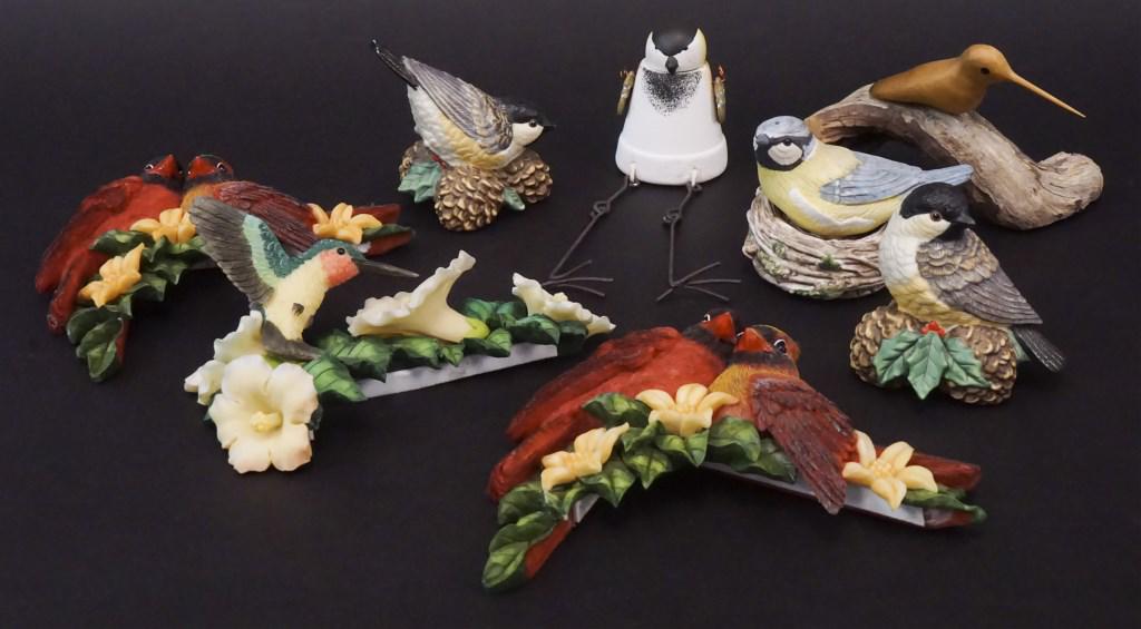 8 Assorted Bird Collectibles Decoration & Plaque: 2 Vintage Lenox Salt & Pepper Shakers. Bastin Salt & Pepper [CWH 306]