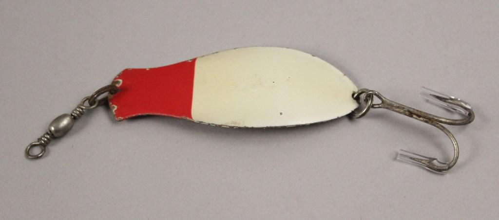 South Bend Spoon Oreno Red & White Fishing Lure: [RMP 2843]