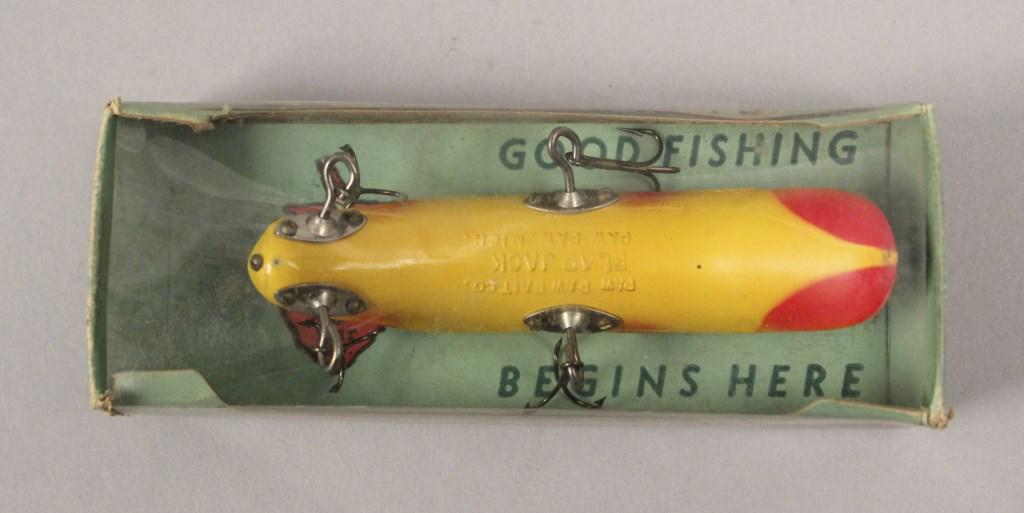 Paw Paw Bait Co. Flap Jack in the Box: No. 3633 Caster Baits. [RMP 2871]