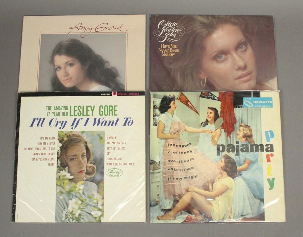 4 Collectible Records - Leslie Gore - Newton John: Olivia Newton John - "Have You ever Been Mellow", Amy Grant - "Age to Age", Lesley Gore "l'll Cry if I want to". Pajama party - Teenagers, Cleftones, Valentines, Jimmy Wright. [HAP 126]