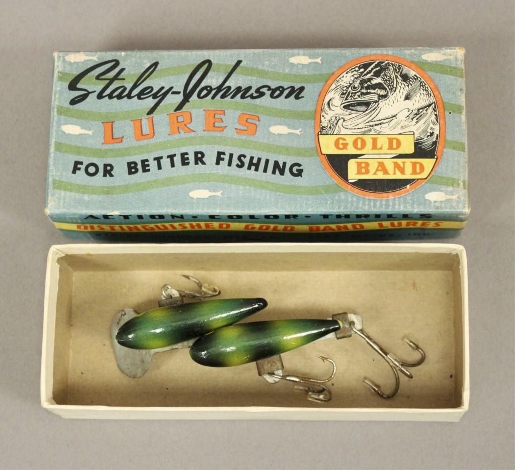 Staley-Johnson Twin-Minn Fishing Lure with Box: Box marked S-116. Fort Wayne, Ind. Gold Band. Watch for a huge collection of fishing lures, many in boxes, farther into the catalog. [MAB 431].