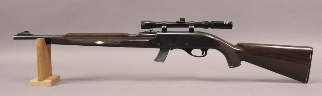 Remington Mohawk 10C .22 Rifle with Bushnell Scope: L. R. Only, Bushnell Sport View Scope 3 -7x, 20m. Mohawk 10C [BOY 116]
