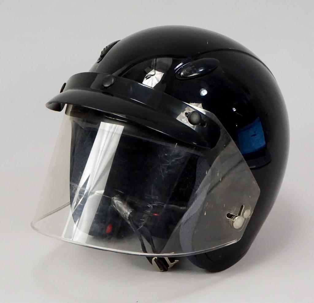 Large Vega Motorcycle Helmet with Shield: [BNE 301]