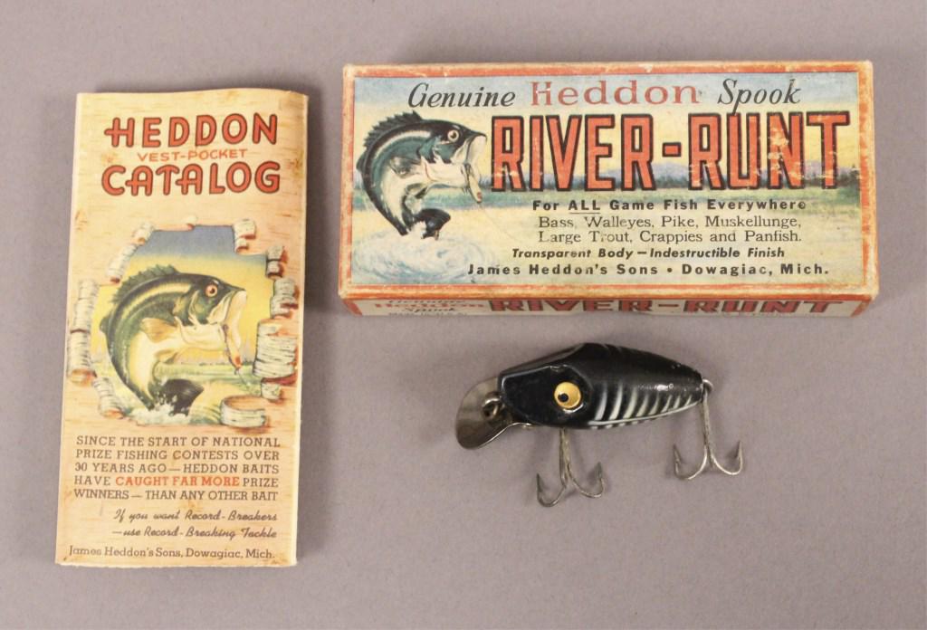 Heddon Midgit Digit Fishing Lure with Box & Paper: Box marked 9020XBW. Comes with a vest-pocket catalog. [MAB 897]
