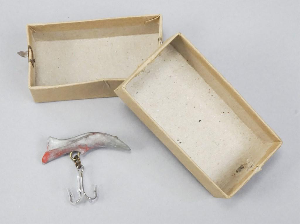 Detroit Gollywog Fishing Lure in Box w/ Paperwork: [RMP 3651]